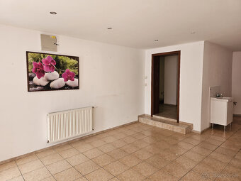 SENEC – NA PRENÁJOM obchodný priestor - kancelária - salón, - 3