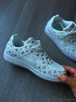 Nike Air Force Louis Vuitton - 3