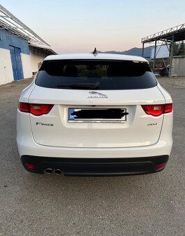 Svadobné auto na prenájom – Jaguar F-PACE - 3