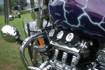 Honda Valkyrie F6 – perfektný stav, nové pneu, komplet chróm - 3