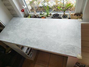 Barový stolík so stolickami - 3