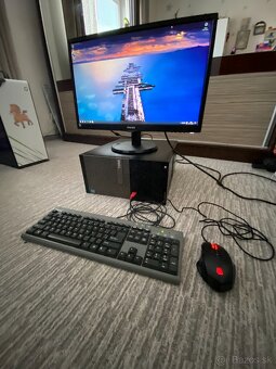 stolný počítač - 3