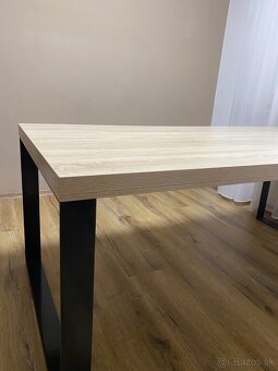 Jedálenský stôl - 3