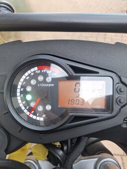 Predám Malaguti DUNE X 125 Black Edition 1.majiteľ,A1 - 3