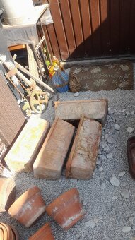 Kvetináče/doplnky - 3