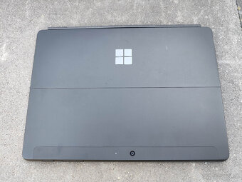 Microsoft Surface GO 3 - 3