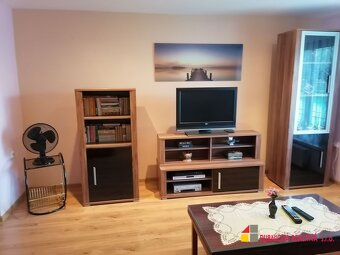 Predaj - pekný 2 izbový byt - 3