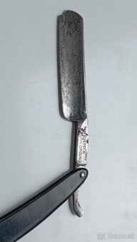 Stará britva na holenie... - 3