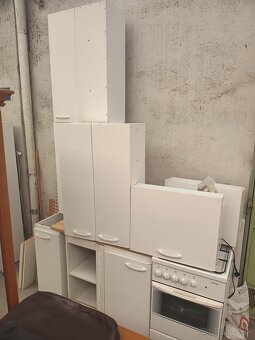 NA PREDAJ,KUCHYNSKÁ LINKA BIELEJ FARBY - 3