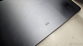 Tablet Samsung Galaxy S7 + obaly a pero - 3