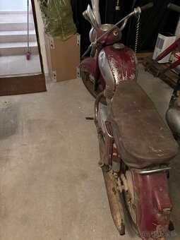 Jawa 250 - 3
