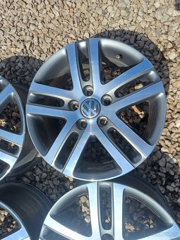 hlinikové disky Vw-Golf V,VI,--6,5Jx16-ET-50--5x112 - 3