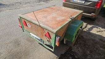Přívěsný vozík s dobovými RZ - 3