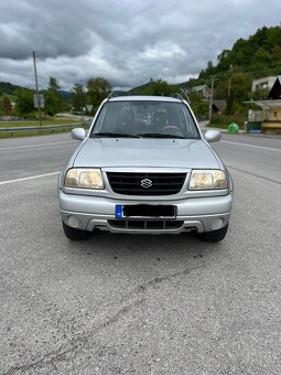 Suzuki Grand Vitara 2.0 benzín - 3