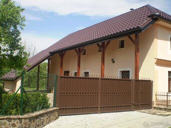 Šalovanie schodov... Montáž krovov, altánkov, prístreškov - 3