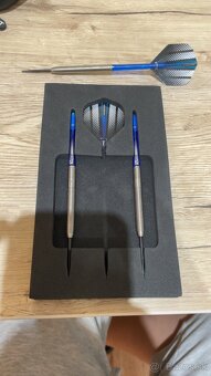 RedDragon defender darts - 3
