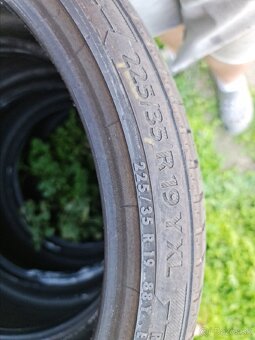 Barum bravuris 5 225/35 R19 - 3