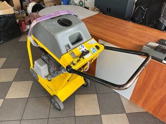 Rezačka špar pila na beton asfalt Wacker Neuson BFS 1345 - 3