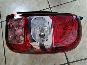 Zadné pravé svetlo Duster - 3