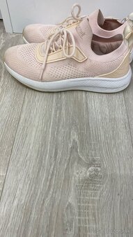 Predam tenisky vel. 37 - 3