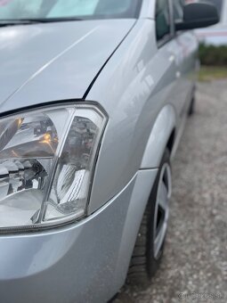 Opel Meriva 1,3 cdti  Najazdených originál len 70.000km - 3