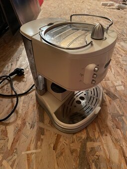 Kávovar Delonghi - 3