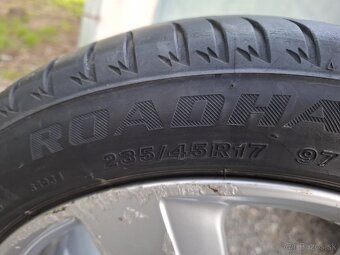Alu Disky+pneu
5x112 R17 - 3