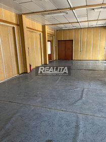 EXKLUZÍVNE,VÝROBNO-SKLADOVÝ AREÁL ŠIRŠIE CENTRUM-PRAŽSKÁ UL. - 3