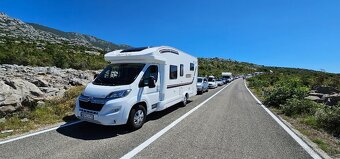 Karavan 8 miestne auto Prenajom - 3