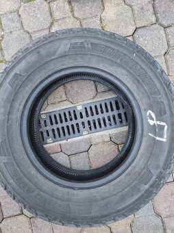 215/70R15c - 3