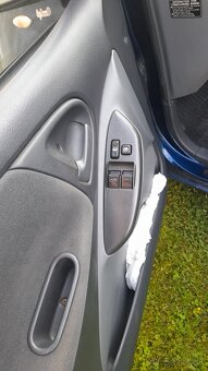 Toyota Yaris 1.4 tdi D4d - 3