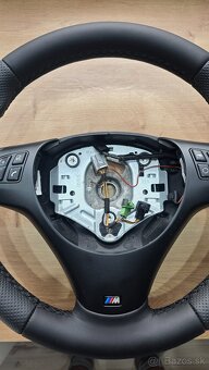 VOLANT BMW E90 E91 E92 E93 E82 M sport  E90M - 3