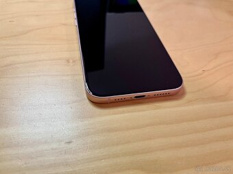 iPhone 15 Plus 128GB Pink - 3