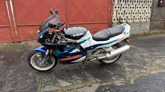 Suzuki GSX-R 1100W 1996 - 3