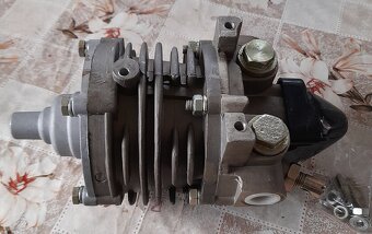 Tatra T-815 regulator tlaku - 3