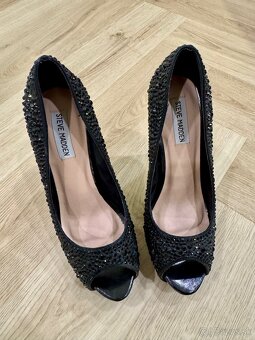STEVE MADDEN čierne lodičky s platformou - 3