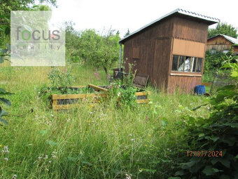 Predám záhradu so studňou a chatkou - 3