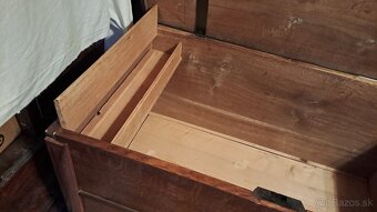 Predam starozitnu komodu - 3