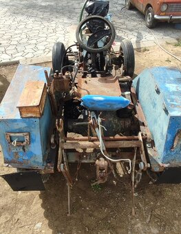 MALOTRAKTOR S HYDRAULIKOU - 3