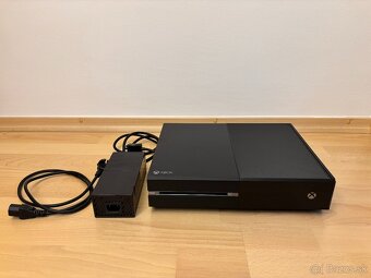 XBOX ONE + HRY + SLÚCHADLÁ - 3