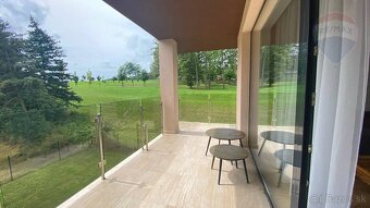 Predaj 3-izbový apartmán 81 m2, balkón 18 m2, výťah, garážov - 3