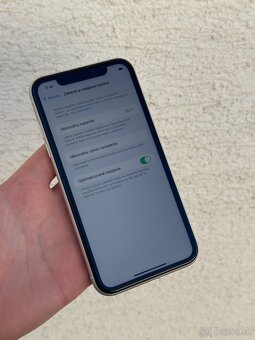 Apple iPhone XR 64GB Biely - 3