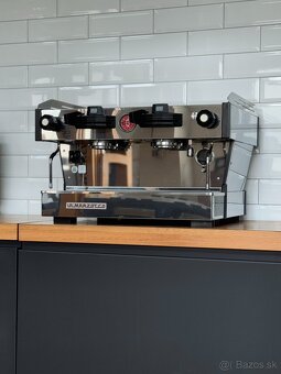 Kávovar La Marzocco Linea PB 2MP - 3