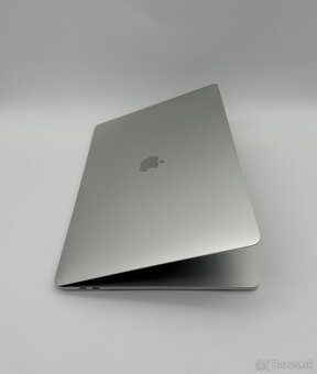 MacBook Pro 15" 2019 Silver (i7/16/256GB) - 3