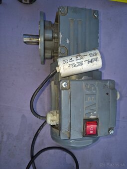 Elektromotor s prevodovkou 25 ota/min. - 3