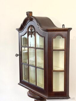 Nastene vitrinove skrinky - 3