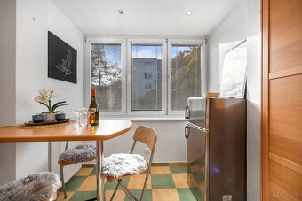 Na predaj 1,5 izbový byt s loggiou - 3