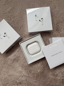 Apple AirPods 3 with MagSafe Case - 3