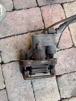 Zadne brzdice Volvo v60 - 3