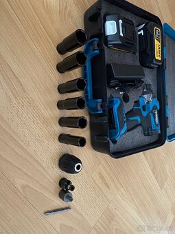 Razovy uťahovak + nadstavce - 3